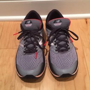 Women’s New Balance Fresh foam 1080 sz 8.5